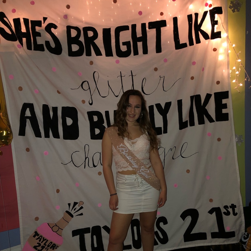 Meet your Posher, Taylor